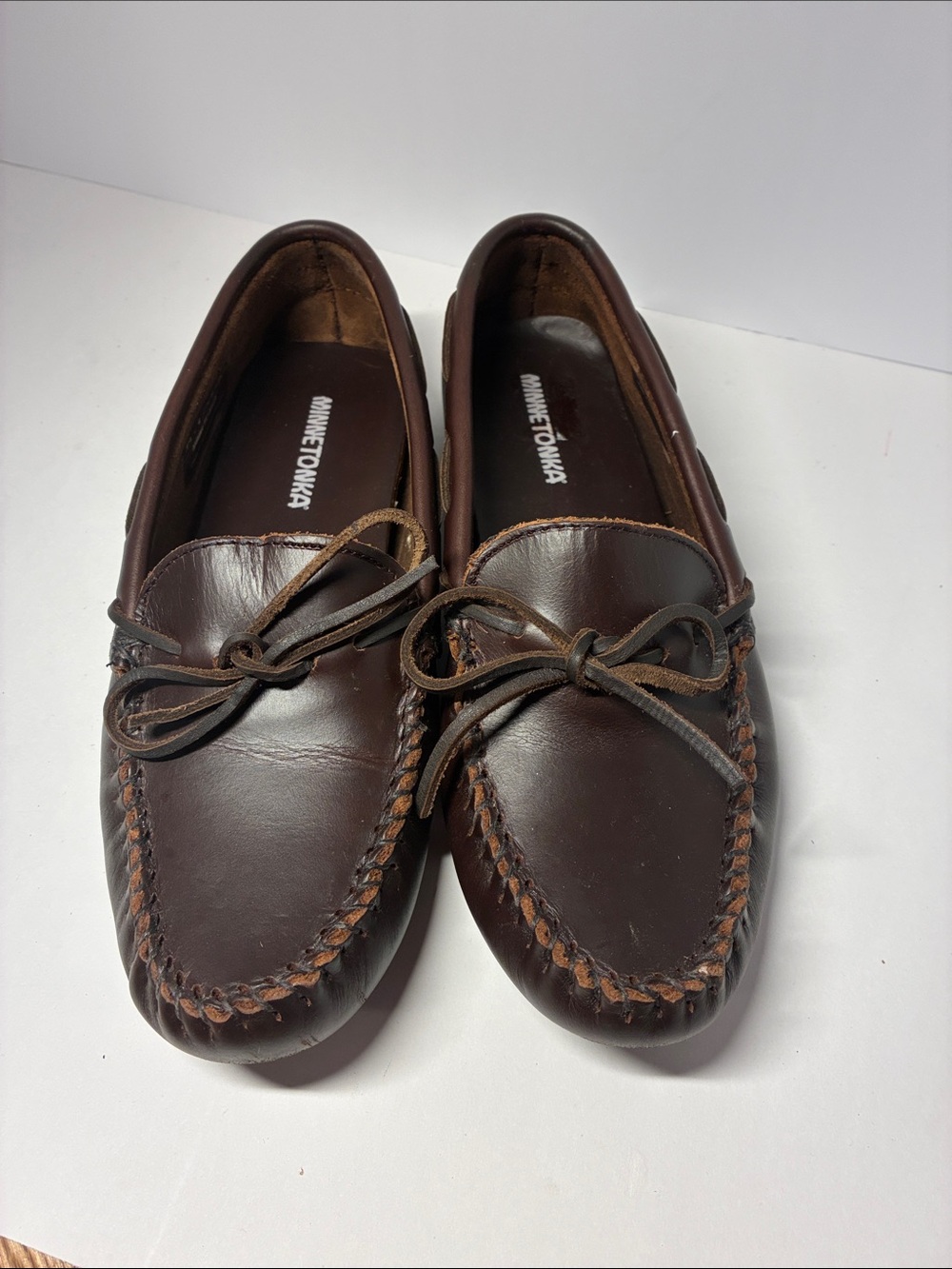 Minnetonka Dark Brown Leather Moccasin Loafers size 9